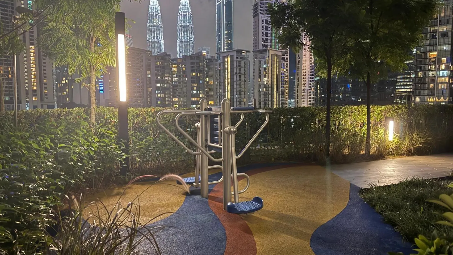 Eaton Residences Klcc By Armanee Kuala Lumpur